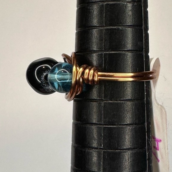 Black cat eye ring blur glass copper wire wrap handmade - Picture 5 of 5